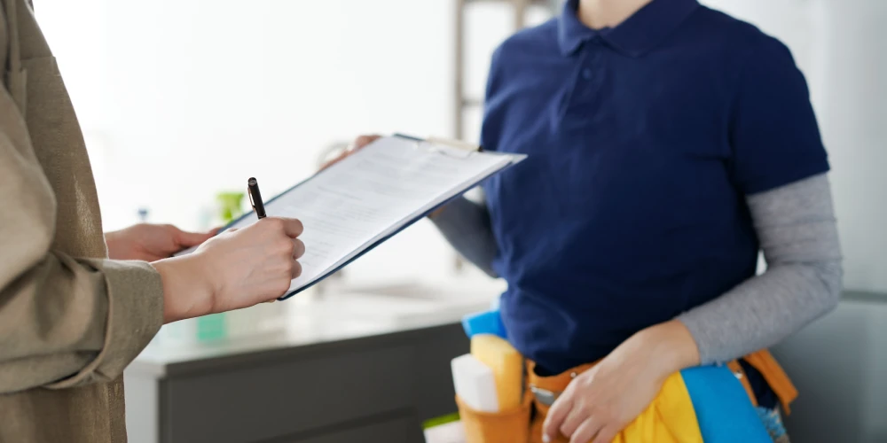 חוזה מול חברת ניקיון